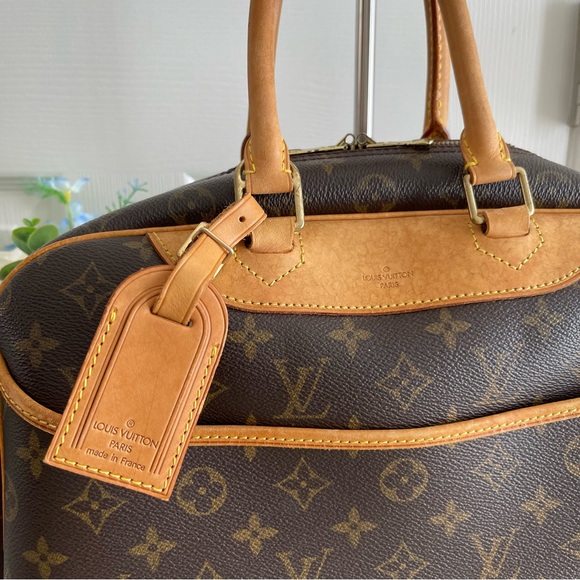 LOUIS VUITTON Monogram Deauville Duffle Bag Hand Bag - Picture 3 of 16